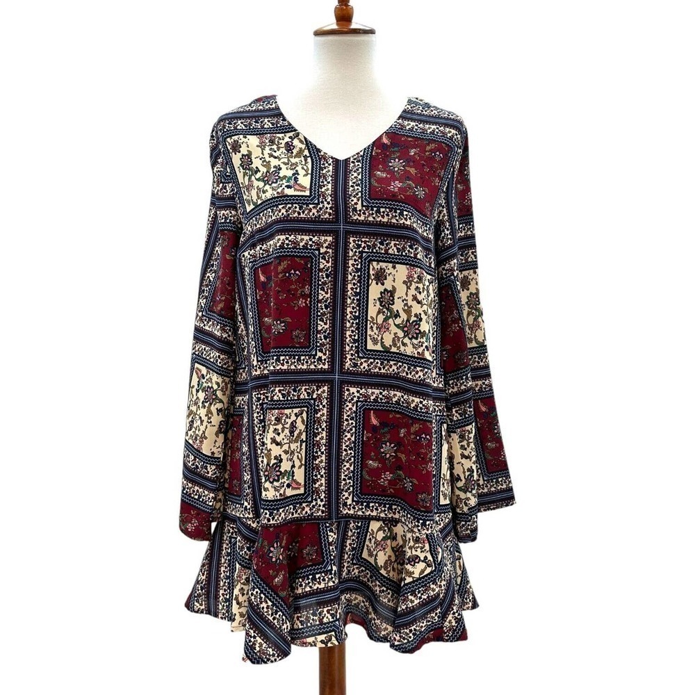 🍀Lulus Crack a Smile Cream and Plum Multi Print Long Sleeve Shift Dress Size S